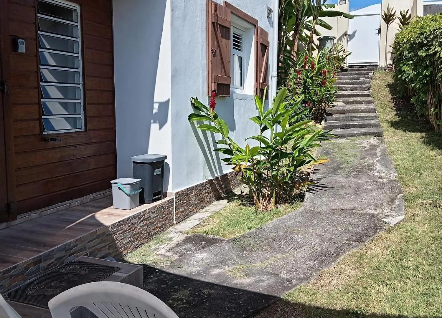 Villa Le Gommier, Meuble De Tourisme 3 Etoiles Le Moule Semesterbostad